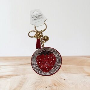 🦄 Bling Rhinestone Circle w Strawberries Puffy
Bag Charm/Keychain!